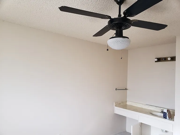 3028 Carver Rd — Photo 5