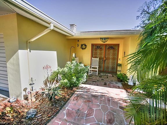 5th image of 731 E Lindenwood Cir