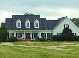 3255 Seven Mile Ferry Rd, Clarksville, TN 37040