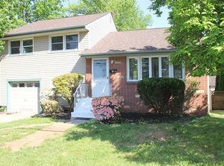 1 Outlook Ave, Colonia, NJ 07067