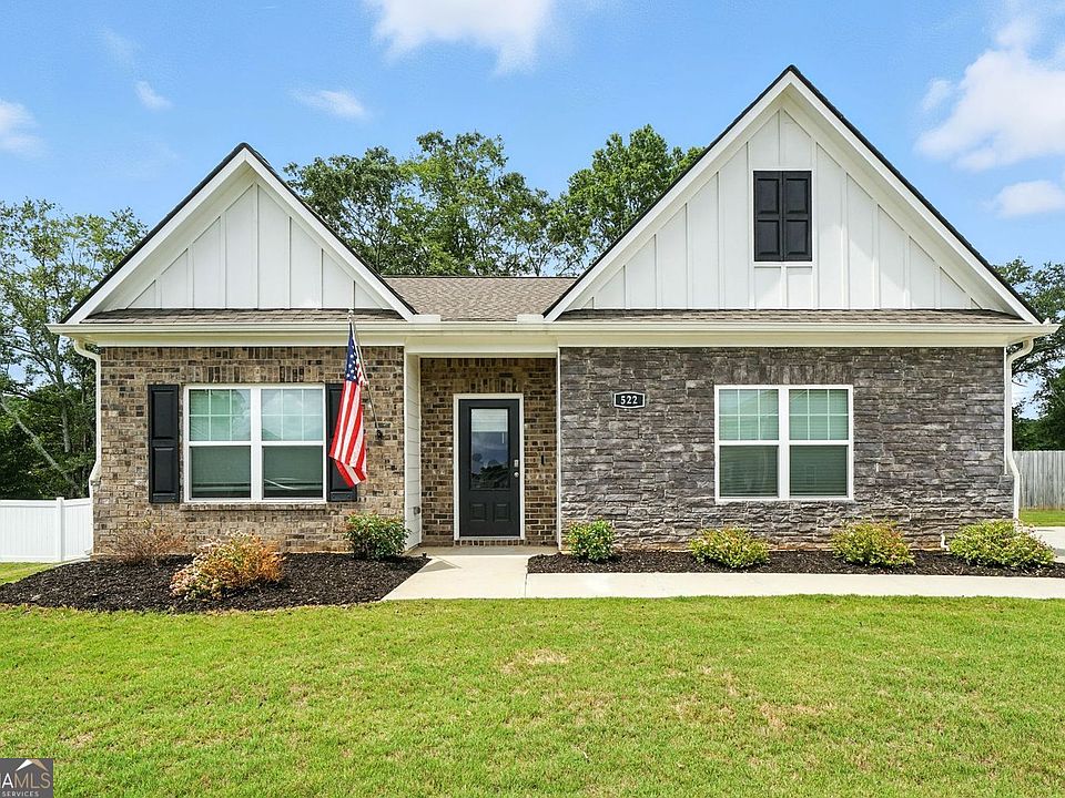 1st image of 522 Meadows Farm Dr