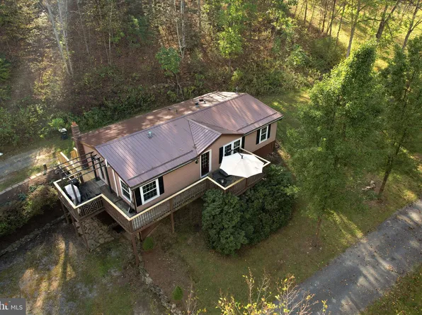 347 W Sawmill Rd, Port Matilda, PA 16870