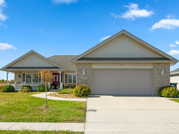 485 Prince Valiant Ln, Bourbonnais, IL 60914