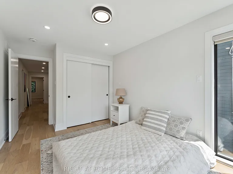 187 Carleton Ave — Photo 26