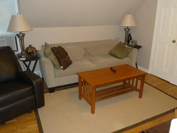1210 W Oakdale Ave #2, Chicago, IL 60657