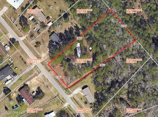 18132 Robin Oaks Dr, Gulfport, MS 39503