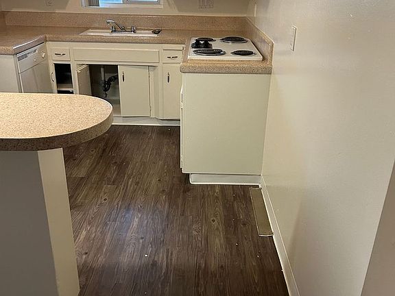 3rd image of 2440-2450 N Harbor Blvd #2450-03