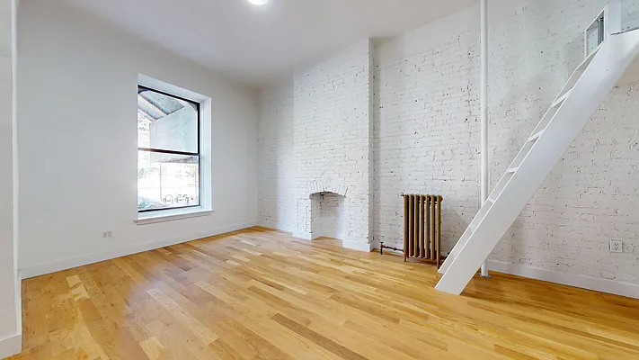 Rented by Bond New York | media 10