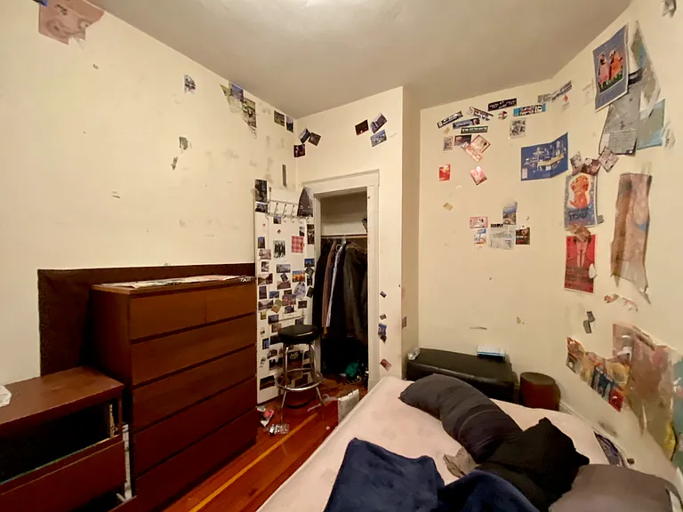 55 Queensberry St #4 — Photo 9