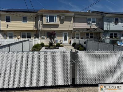 33 Mercer St, Carteret, NJ, 07008