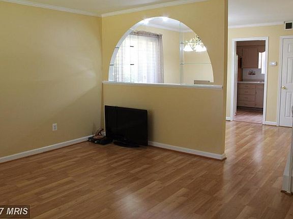 4th image of 520 John Carlyle St Unit 305
