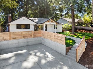21701 55th Ave W, Mountlake Terrace, WA