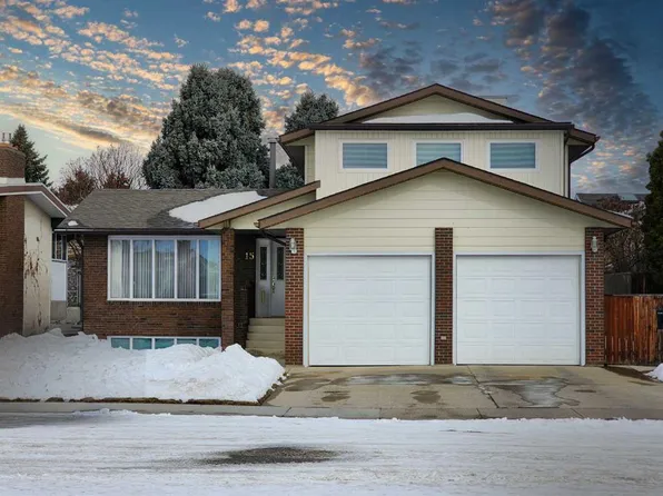 15 Elm Cres S, Lethbridge, AB T1K 4W8