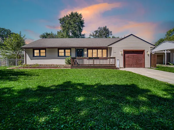 7152 Carolina St, Merrillville, IN 46410