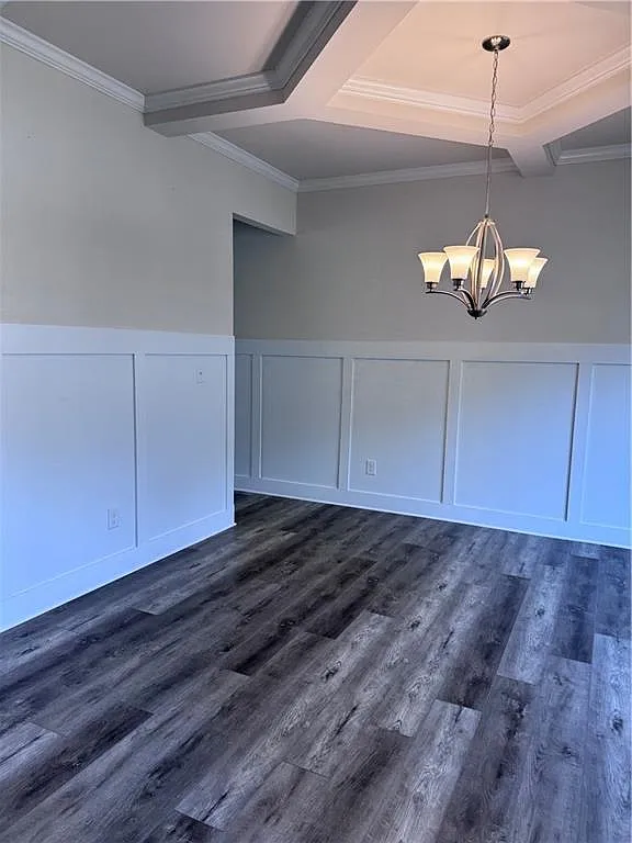 5 bed, 3.0 bath, 3242 sqft, $3,000 — Photo 4