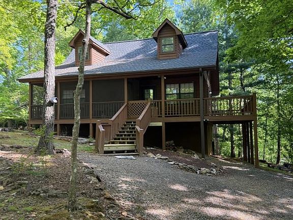 2nd image of 420 W Ridge Dr