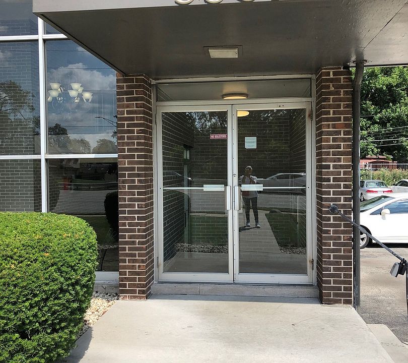 1st image of 9937 S Cicero Ave #G-13