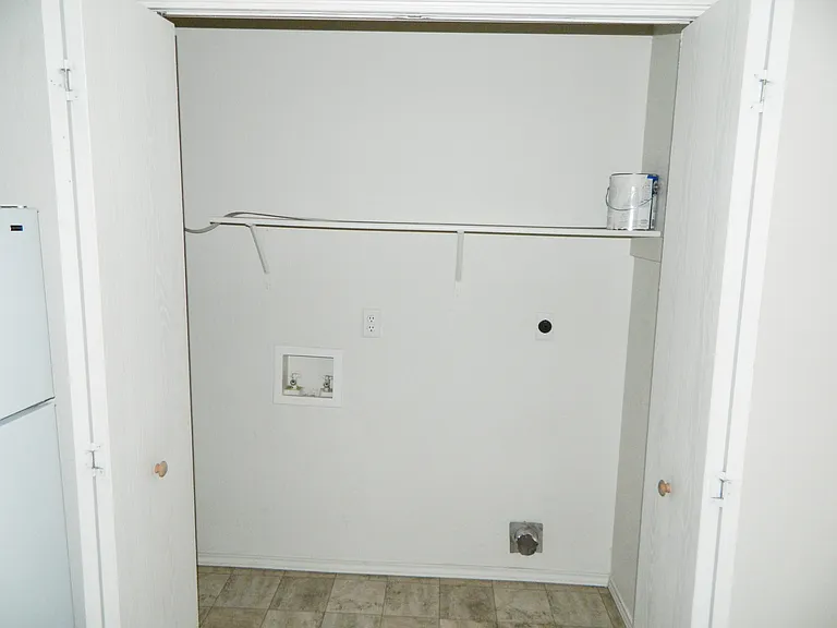 308 Creek St #C — Photo 8