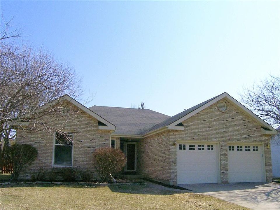 1st image of 565 Saratoga Dr