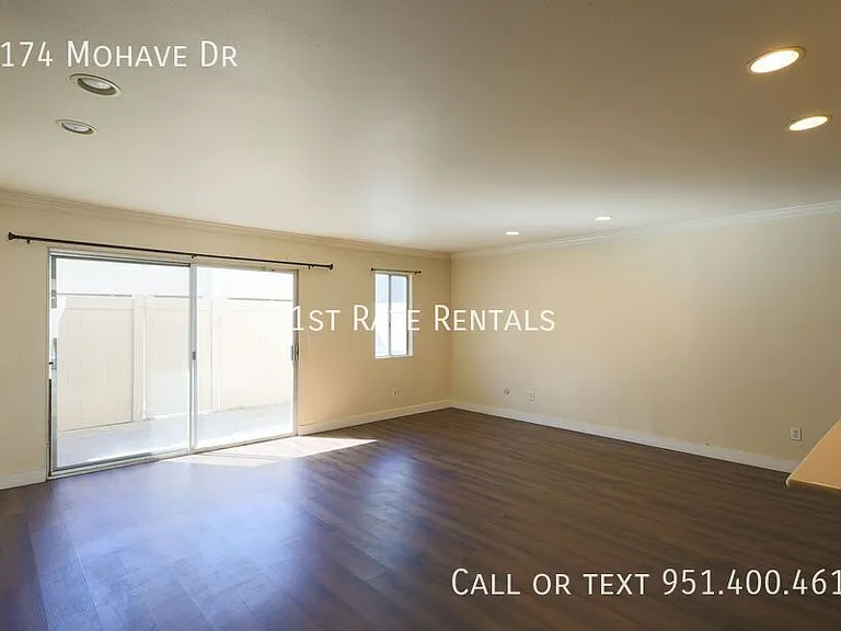 1174 Mohave Dr — Photo 2
