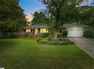 211 Crepe Myrtle Ct, Greenville, SC 29607