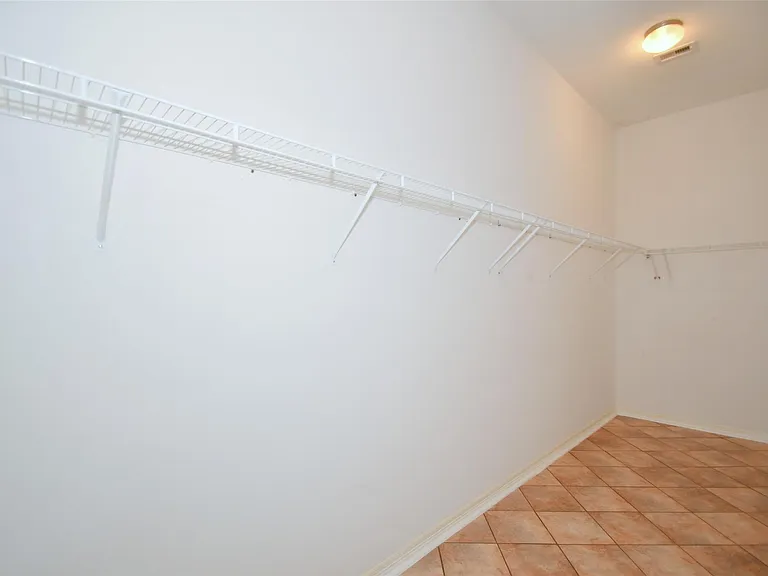20916 Sunrise Pine View Ln — Photo 24