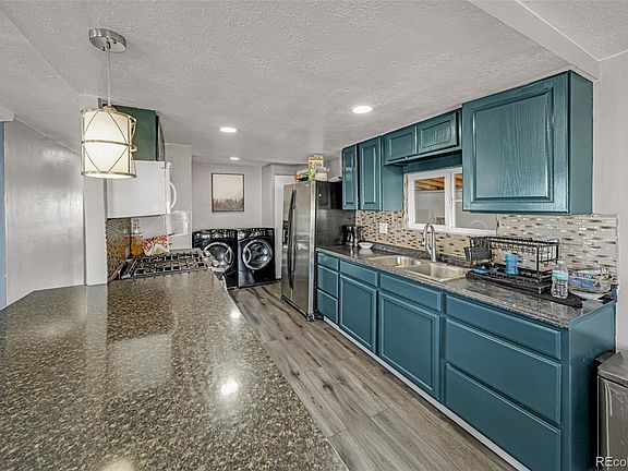 4th image of 2820 Blue Jay LOT 156