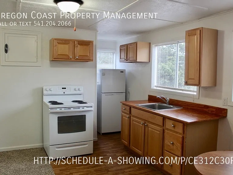 20 Graham Ave #5 — Photo 3
