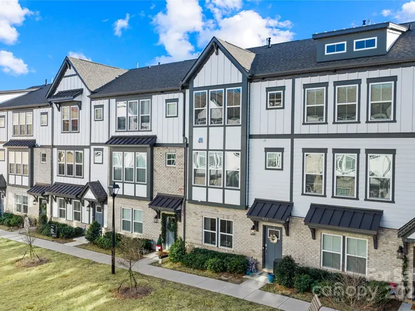 920 Mary Max Dr, Davidson, NC 28036