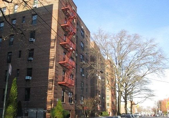 5th image of 33-04 Junction Blvd #3S
