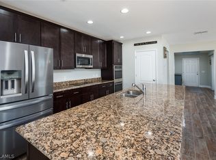 1729 SW 38th Lane Cpe, Coral, FL 33914