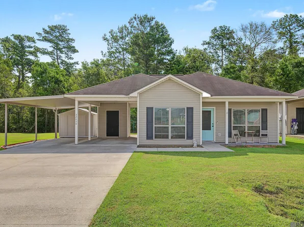 32430 Creek Pointe Dr, Denham Springs, LA 70726
