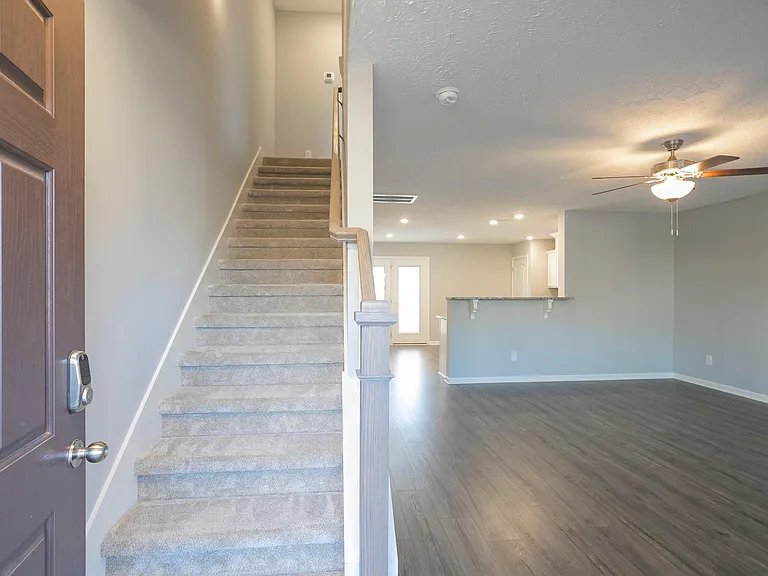 1030 Leadville Dr — Photo 3