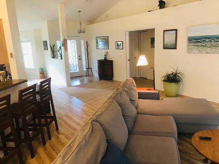 568 Segovia Rd — Photo 7