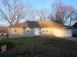 1206 S Estate Ave, Springfield, MO 65804