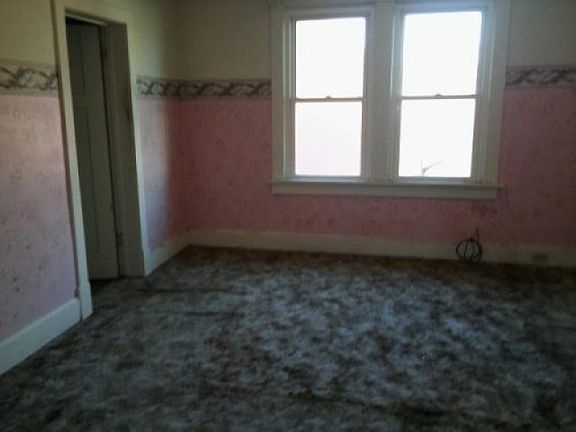 5th image of 623 S 11th St