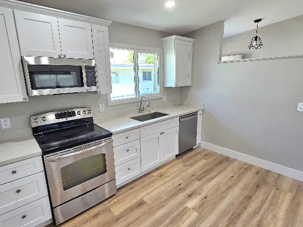 2202 W Heatherbrae Dr APT 1, Phoenix, AZ 85015