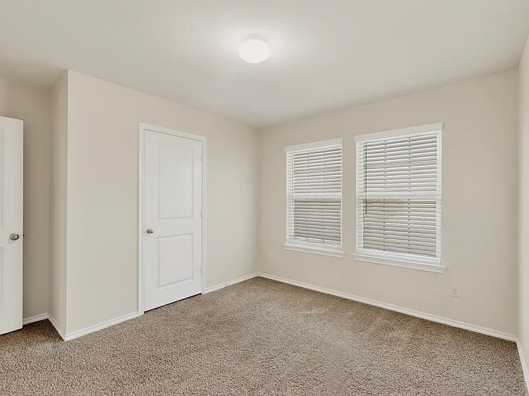 1901 Princeton Ave — Photo 26