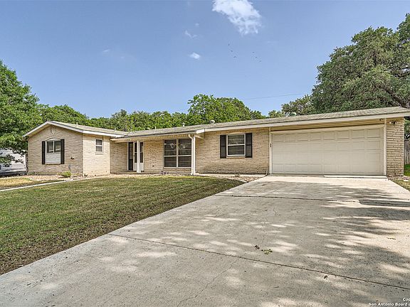 2nd image of 1295 Cibolo Trail