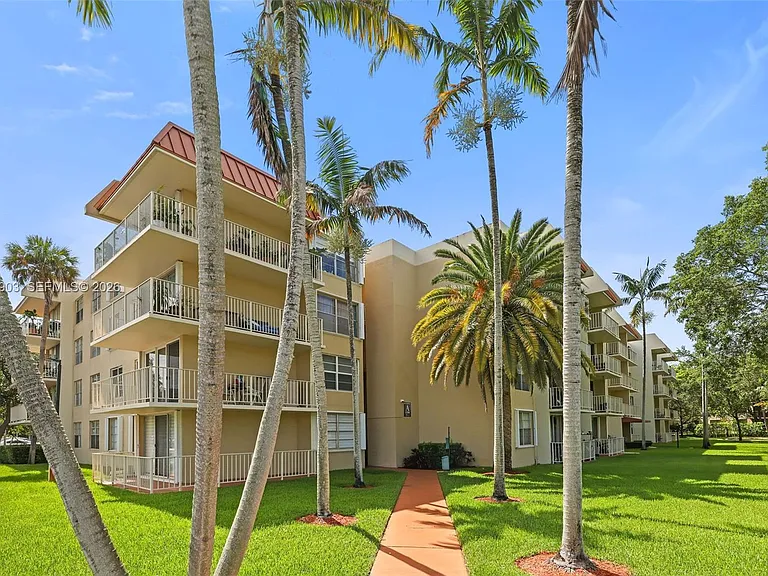 13120 SW 92nd Ave #B-505 — Photo 47