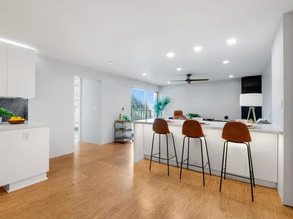 4944 Cass St Unit 605, San Diego, CA 92109