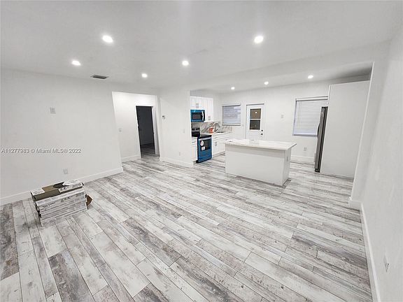 2nd image of 909 NE 111th St #0