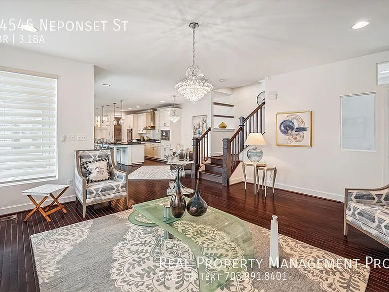 44545 Neponset St — Photo 8