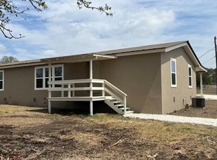 235 S Lillian Dr, Kerrville, TX 78028