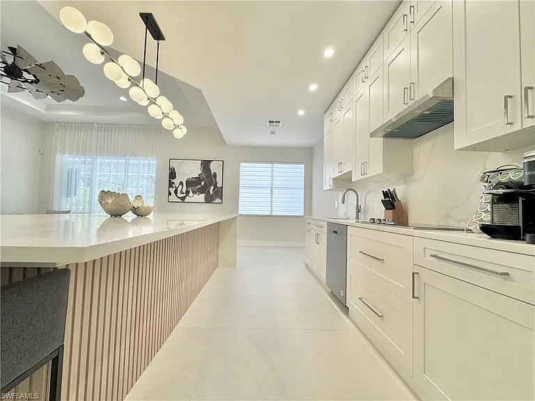 12667 Biscayne Ct — Photo 17