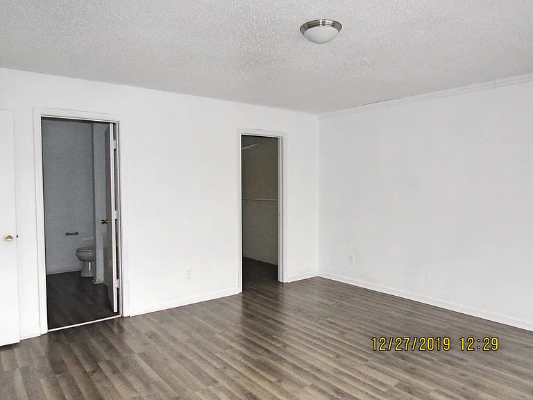 11347 Roundwood Ct — Photo 19