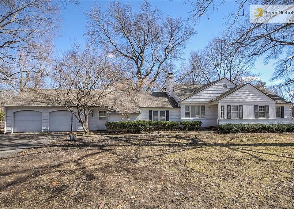 3,107 square foot, 5 BR ranch. . .