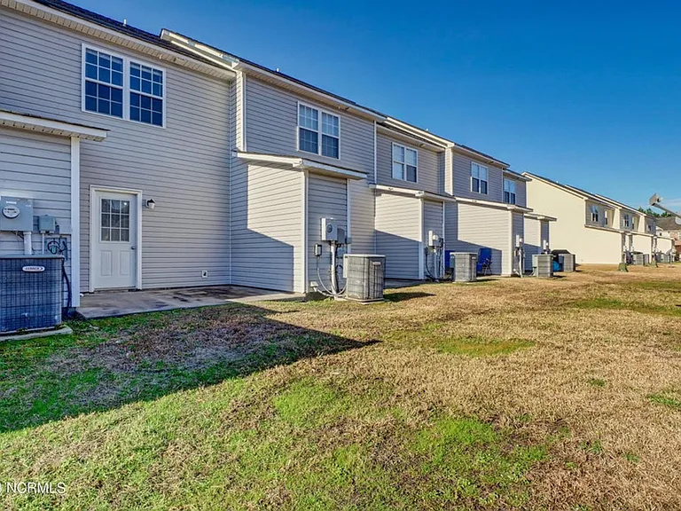 202 Bridgewood Dr — Photo 19