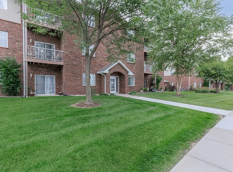 Springhill Ridge Apartments — Photo 19