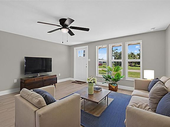 3rd image of 312 READING STREET NW